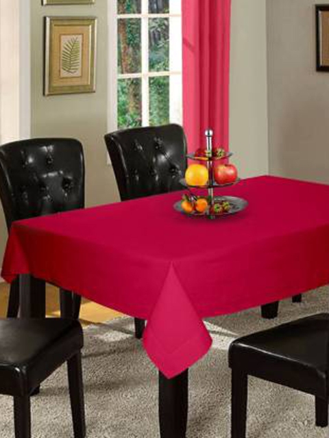 

Lushomes Pink Solid 6 Seater Table Cloth