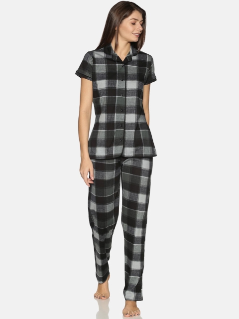 

Charak Women Black & Grey Pure Cotton Checked Night Suit
