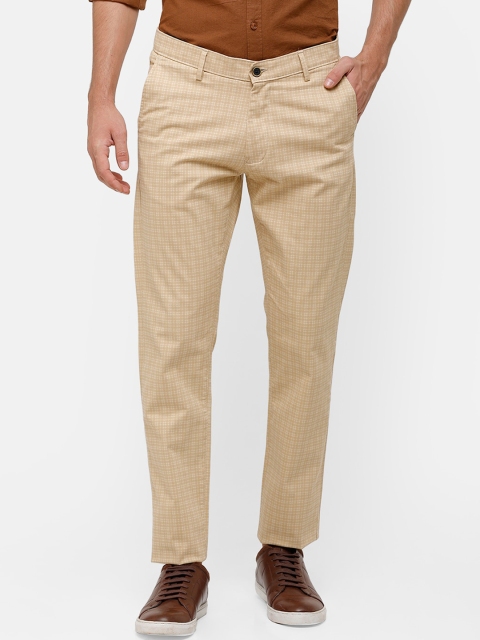 

Swiss Club Men Beige Checked Slim Fit Chinos Trousers