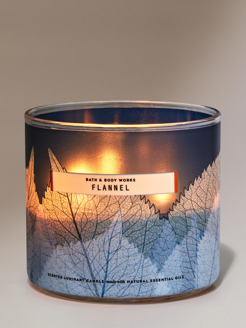 

Bath & Body Works Flannel 3-Wick Scented Candle 411 g, Navy blue