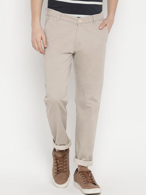 

V2 Value & Variety Men Beige Cotton Chinos