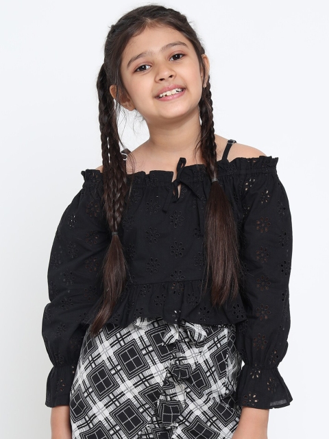 

Natilene Black Off-Shoulder Bardot Top