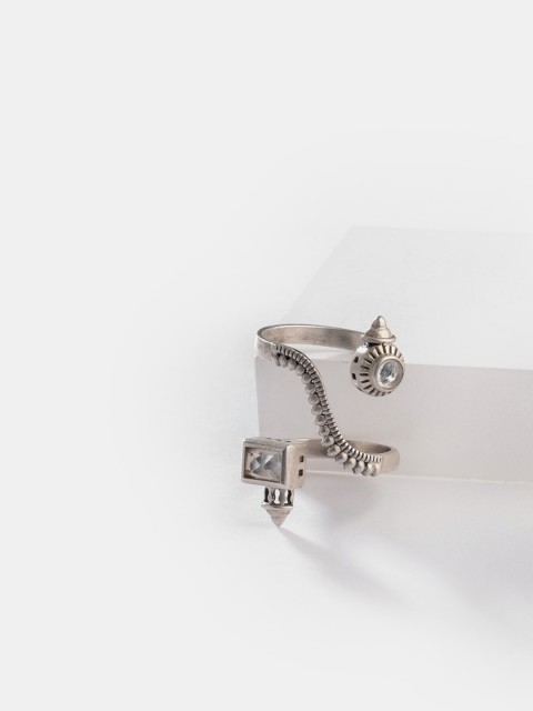 

SHAYA 925 Silver Silver-Toned & White Glass Polki-Studded Finger Ring