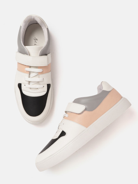 

Mast & Harbour Women White & Black Colourblocked Sneakers