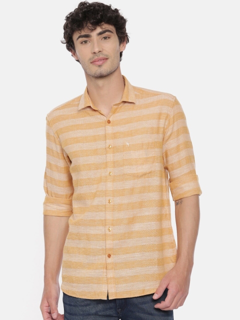 

Swiss Club Men Orange Slim Fit Slim Fit Horizontal Striped Pure Cotton Casual Shirt