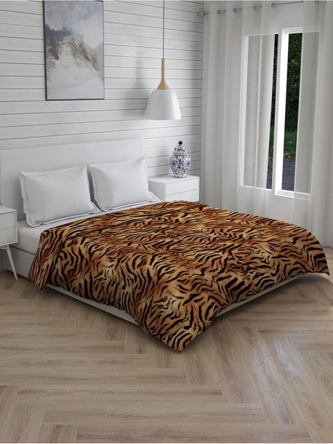 

Boutique Living India Brown & Black Animal Cotton AC Room 120 GSM Double Bed Comforter