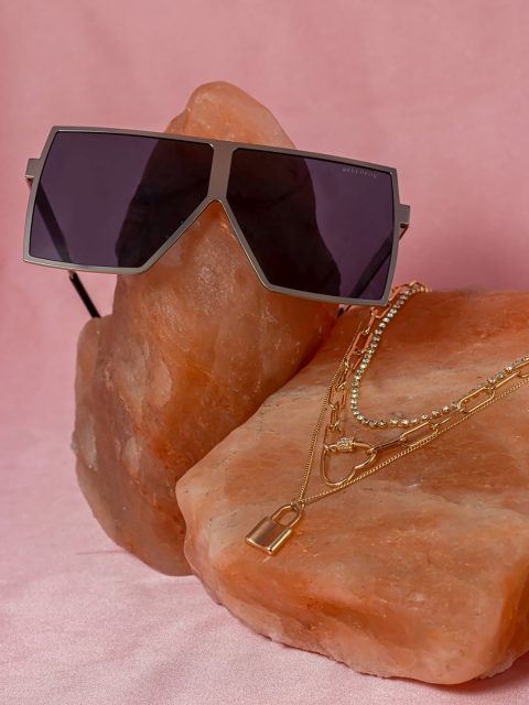 

Bellofox Women Set Of Gold-Toned Necklaces & Grey Sunglasses