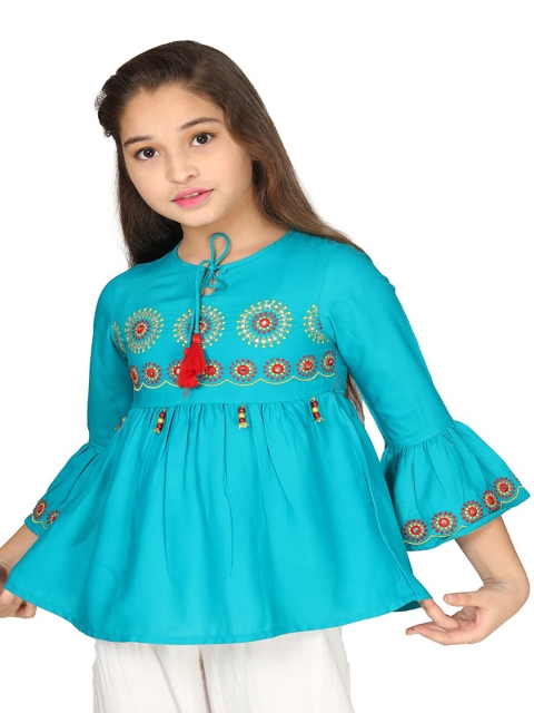 

Ishin Blue Floral Embroidered Empire Longline Top