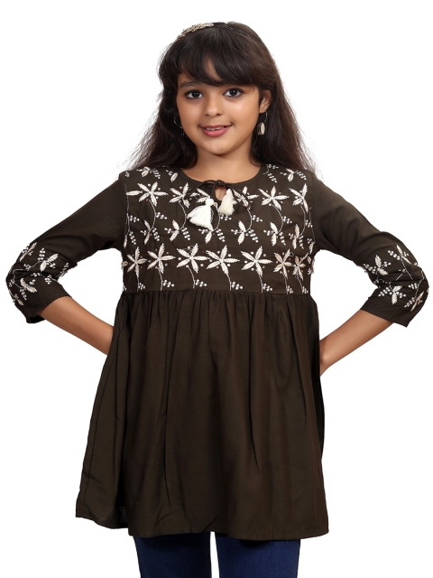 

Ishin Brown Floral Embroidered Tie-Up Neck Empire Top