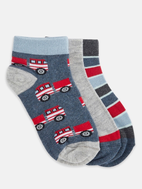 

Pantaloons Junior Boys Pack Of 3 Assorted Ankle-Length Socks