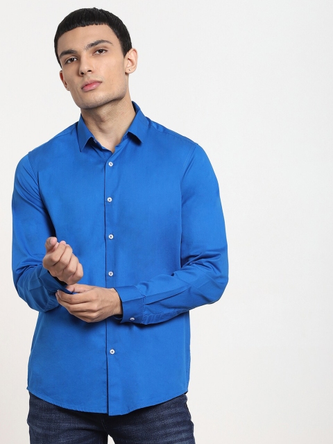 

Bewakoof Men Blue Opaque Pure Cotton Casual Shirt