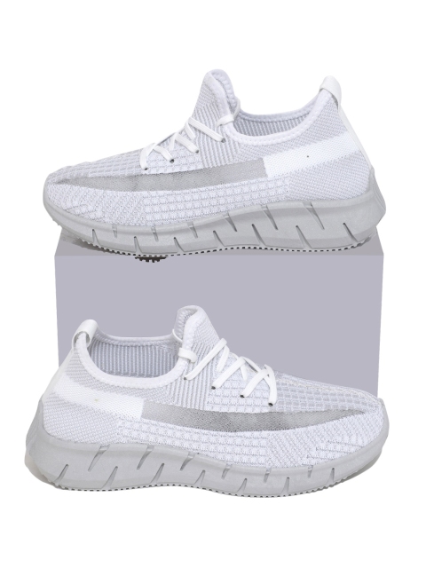 

RapidBox Men Grey Woven Design Sneakers