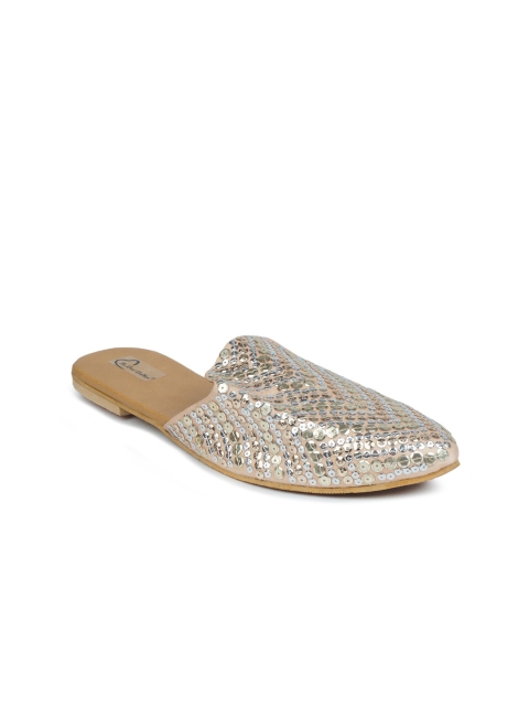 

The Desi Dulhan Women Cream-Coloured Embellished Leather Ethnic Mules Flats