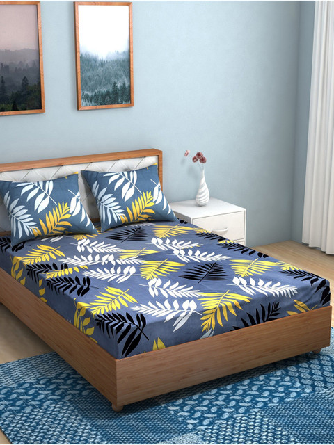 

TAG 7 Blue & White Floral Printed 210 TC 2 King Bedsheet with 4 Pillow Covers