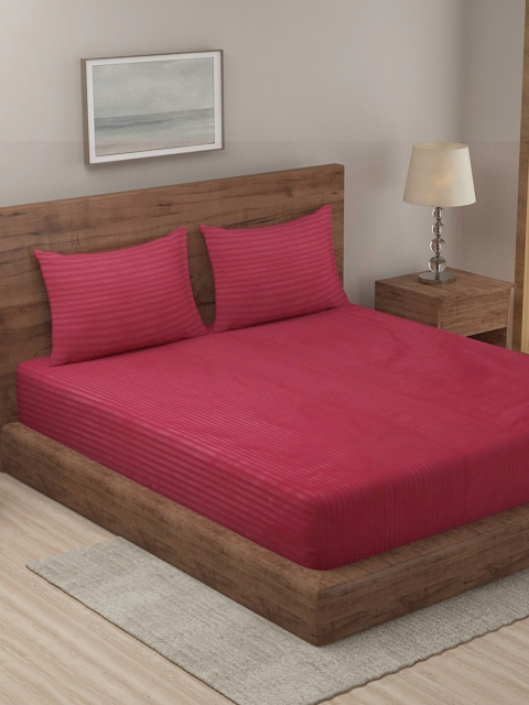 

TAG 7 Set Of 2 Pink & Maroon Geometric 210 TC 2 King Bedsheet with 4 Pillow Covers