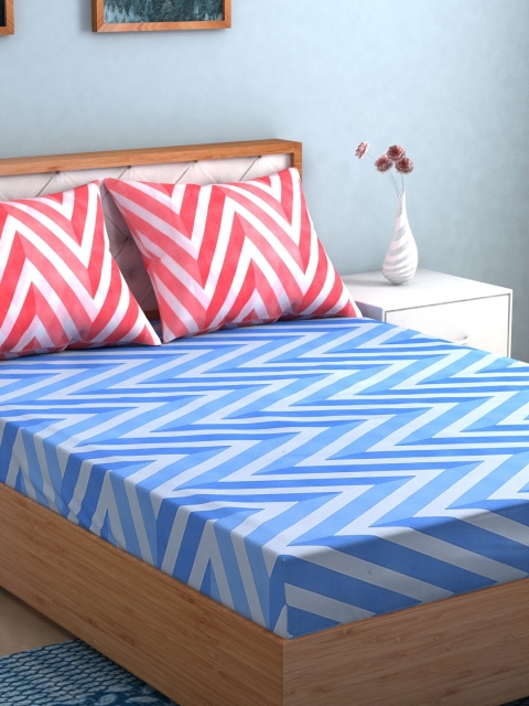 

TAG 7 Pack of 2 Blue & Magenta Geometric 210 TC King Bedsheet with 4 Pillow Covers