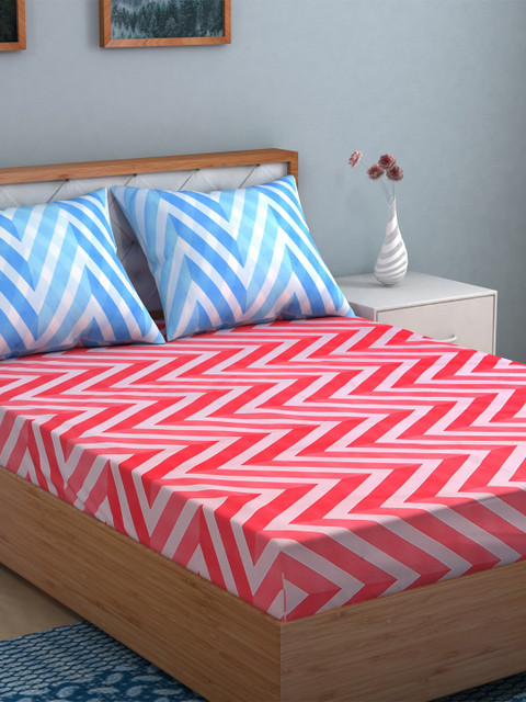 

TAG 7 Pink & Blue Geometric Cotton 210 TC 2 King Bedsheet with 4 Pillow Covers