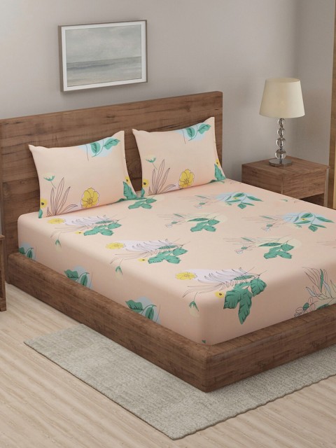 

TAG 7 Peach-Coloured & Black Floral 210 TC 2 King Bedsheet with 4 Pillow Covers