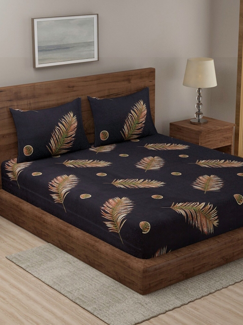 

TAG 7 Black & Grey Ethnic Motifs 210 TC 2 King Bedsheets with 4 Pillow Covers