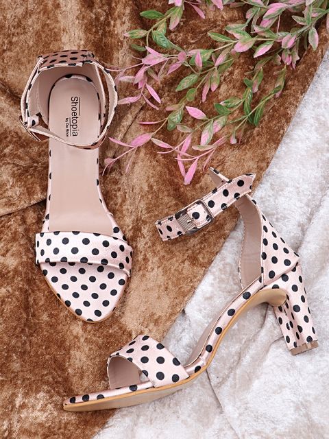 

Shoetopia Pink & Black Printed Block Sandals