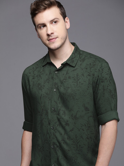 

Voi Jeans Men Olive Green Slim Fit Floral Print Casual Shirt