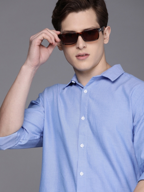 

Voi Jeans Men Blue Slim Fit Casual Shirt