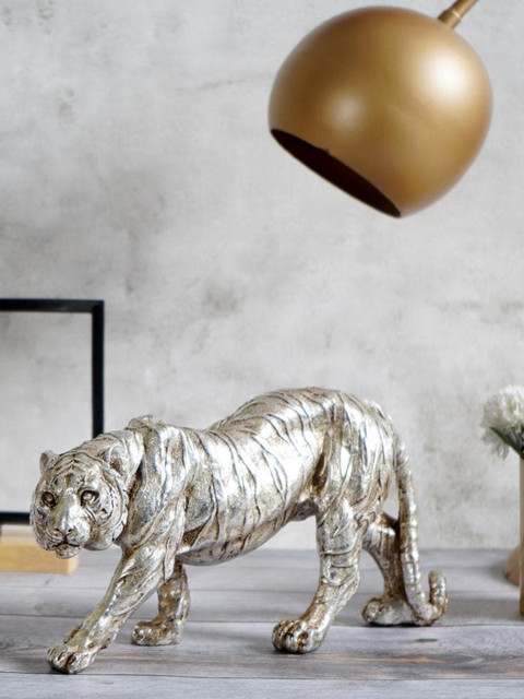 

THE ARTMENT Silver Coloured King of Beasts Tiger Showpiece