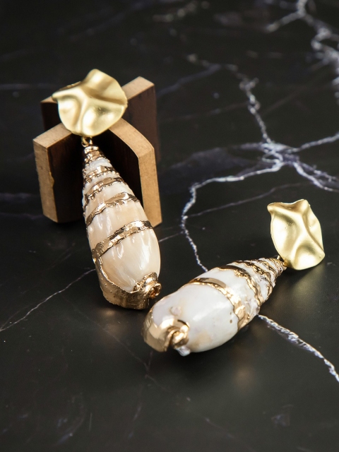 

anore Gold-Toned Contemporary Drop Earrings