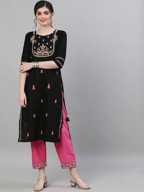 

Ishin Women Black Floral Embroidered Floral Kurta