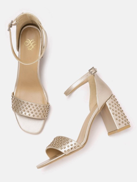 

House of Pataudi Muted Gold-Toned & Off White Embellished Handcrafted Block Heels