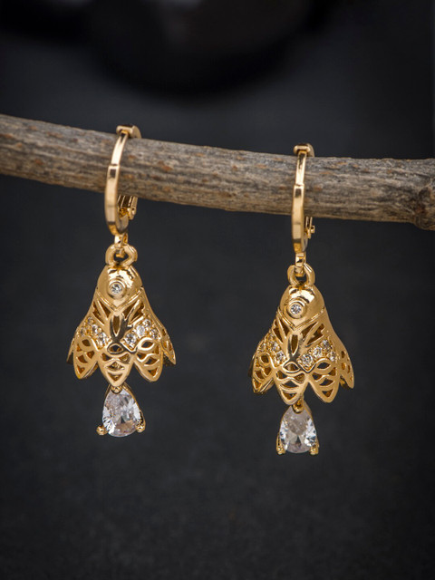 

Alankruthi Gold-Toned Geometric Drop Earrings