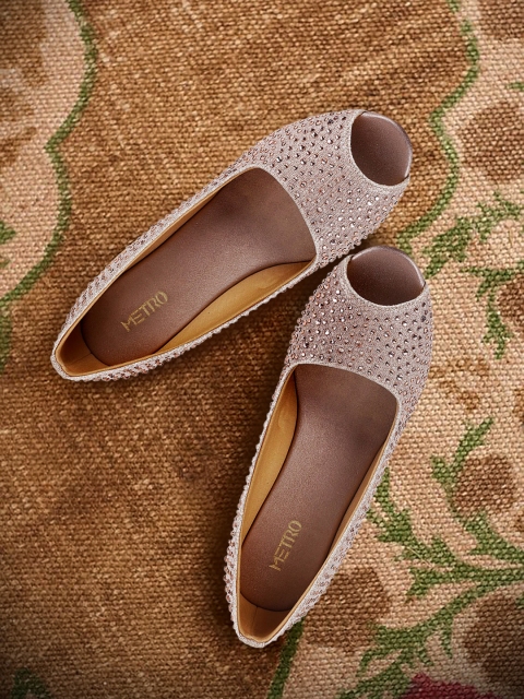

Metro Gold-Toned Embellished Wedge Peep Toes