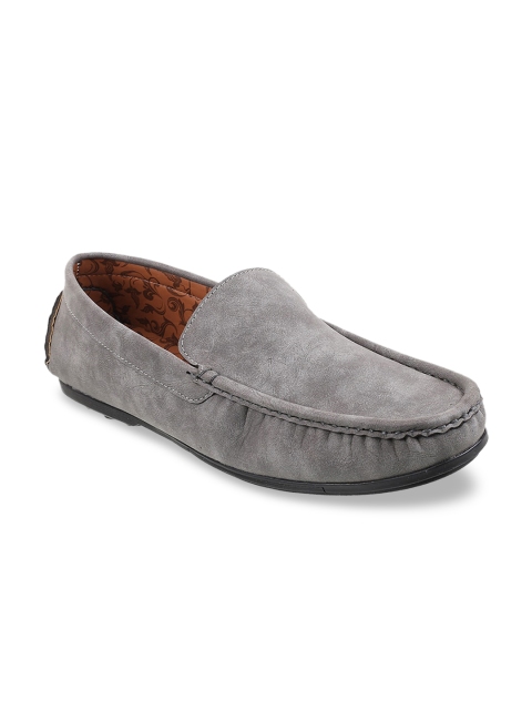 

WALKWAY Men Grey Textured Loafers