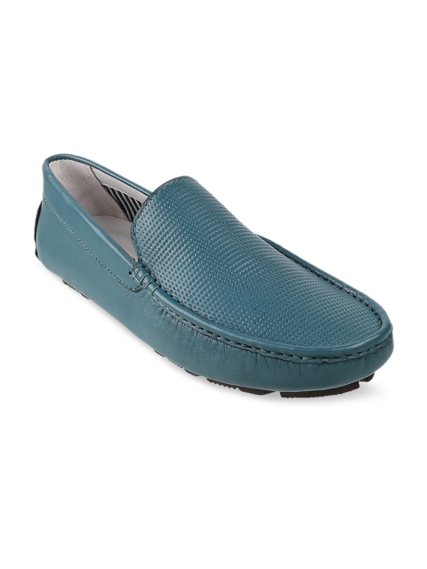 

Metro Men Green Textured Leather Loafers