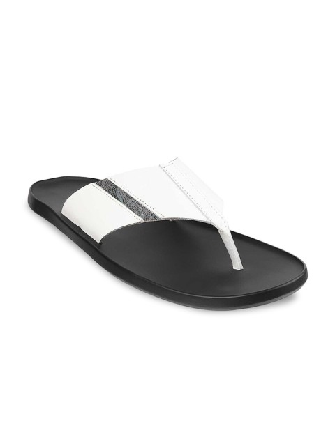 

Metro Men White & Black Leather Comfort Sandals