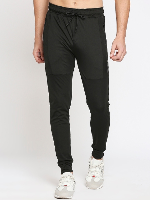 

AESTHETIC NATION Men Black Solid Trueknit Dry-Fit Track Pants
