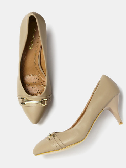 

DressBerry Women Taupe Solid Pumps