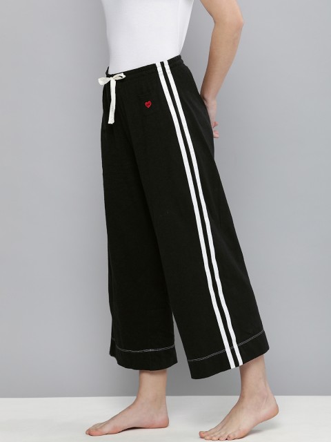 

Chemistry Women Black Textured Cropped Pyjamas