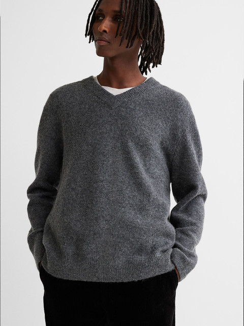 

H&M Men Grey Relaxed Fit Fine-Knit Wool-Blend Jumper
