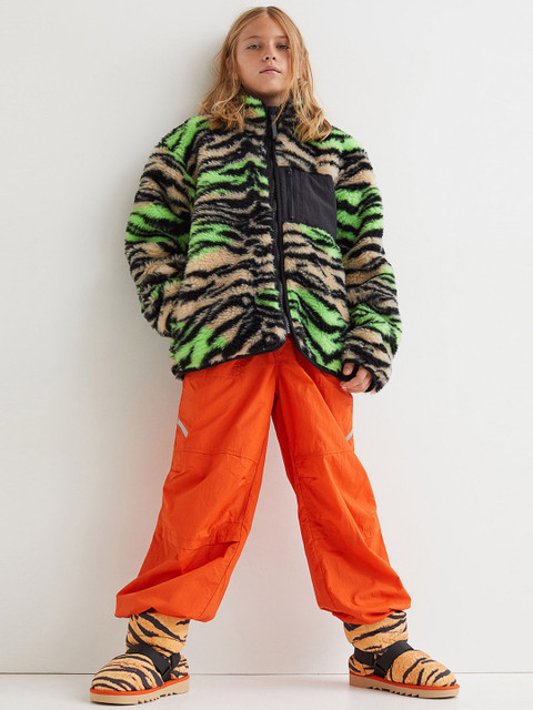 

H&M Girls Black & Green Oversized Faux Shearling Jacket