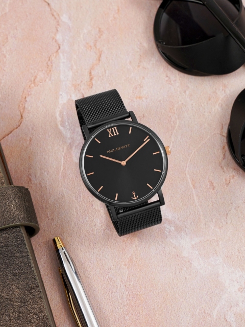 

PAUL HEWITT Women Black Dial & Black Stainless Steel Straps Analogue Watch PH-SA-B-BSR-4S