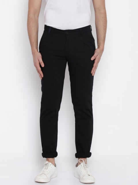 

United Colors of Benetton Men Black Solid Slim Fit Chinos