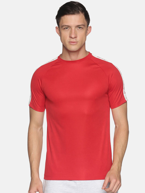 

ATTIITUDE Men Red Applique T-shirt