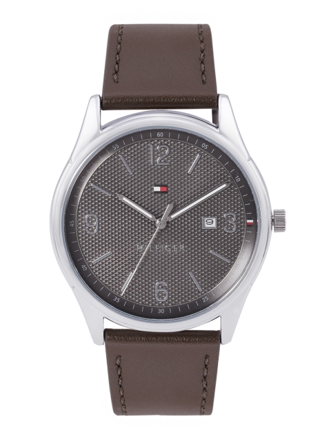 

Tommy Hilfiger Men Grey Dial & Brown Leather Strap Analogue Watch TH1791816W