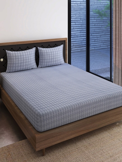 

SWAYAM Grey Geometric 144 TC King Bedsheet with 2 Pillow Covers