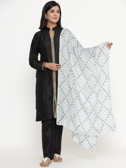 

THE AAB STUDIO Women Off White & Blue Jasmine Diamond Design Handwoven Himalayan Wool