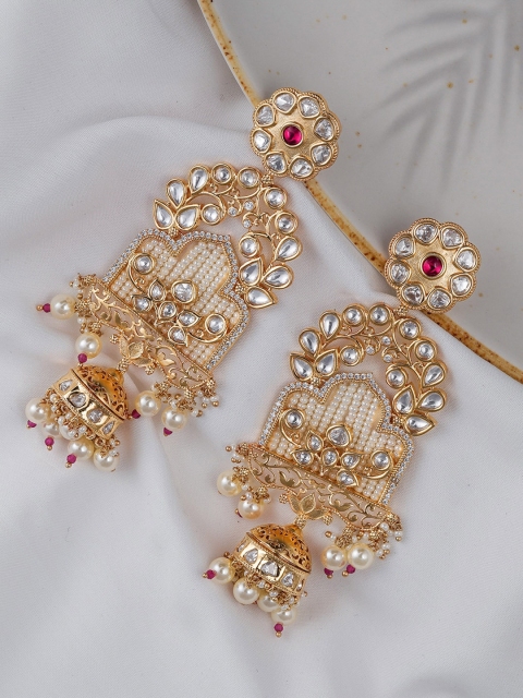 

Queen Be White Contemporary Drop Earrings