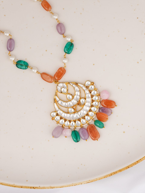 

Queen Be Gold-Toned & White Brass Kundan Necklace