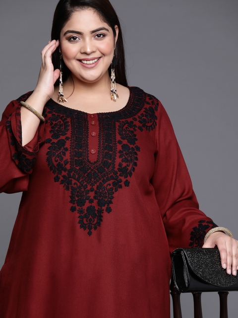 

EXTRA LOVE BY LIBAS Women Plus Size Maroon & Black Floral Embroidered Straight Kurta