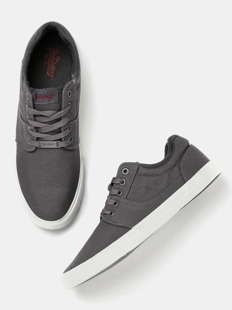 

Roadster Men Grey Solid Regular Sneakers